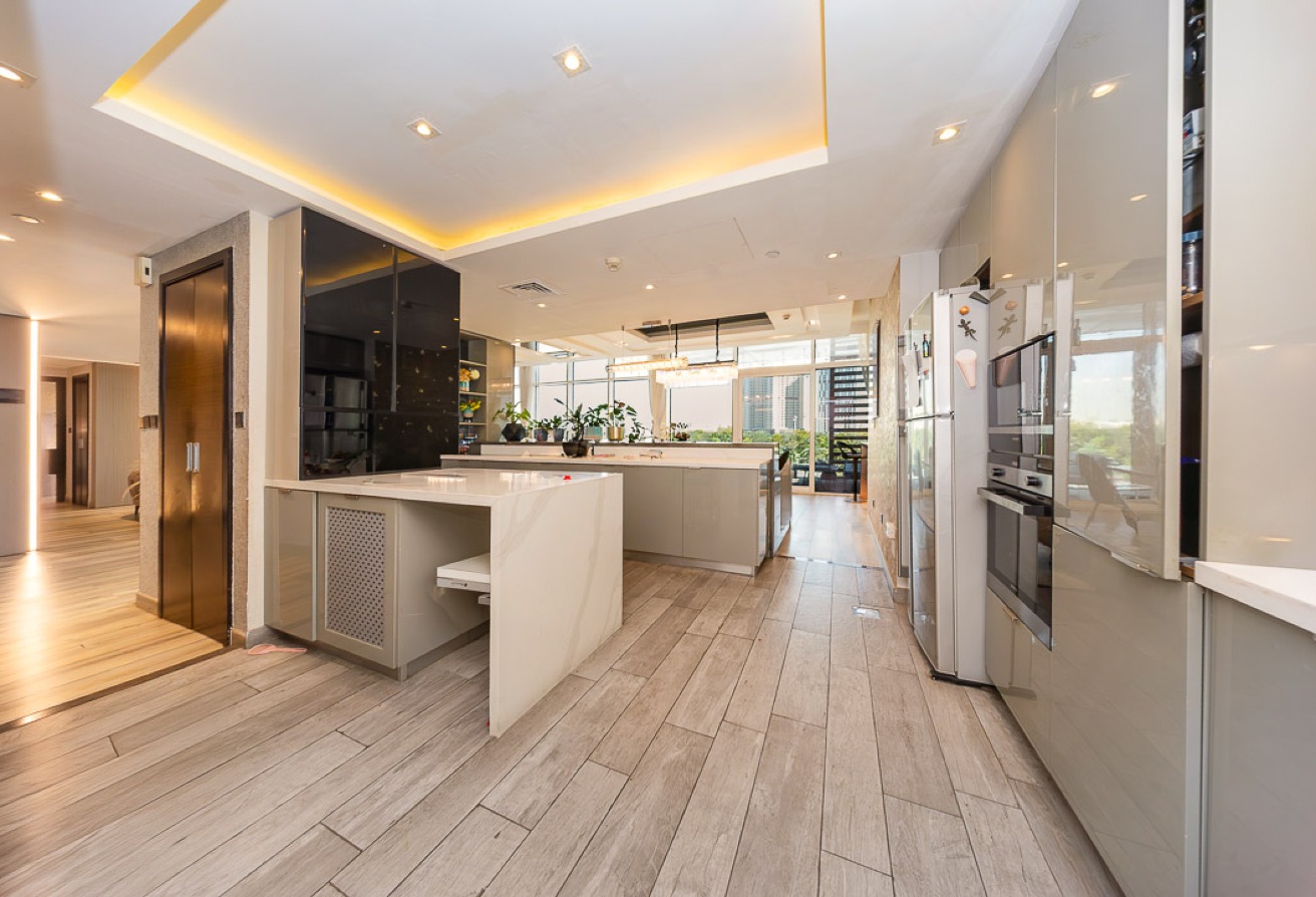 4 bedroom apartment in Park Gate Residence 3, Bur Dubai: 27