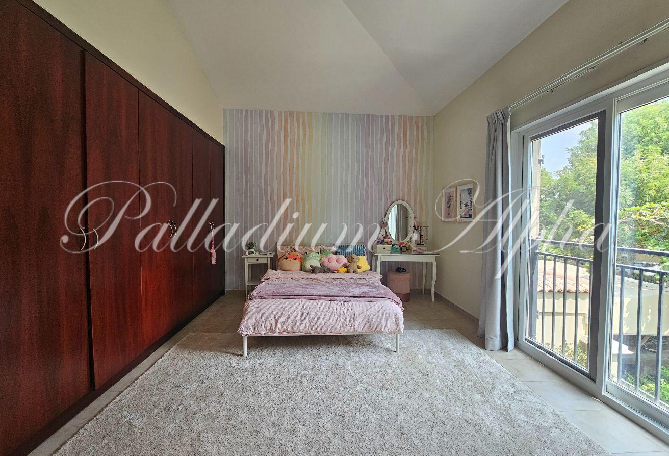 Corner Plot | Private Pool | Brand New Garden photo 11