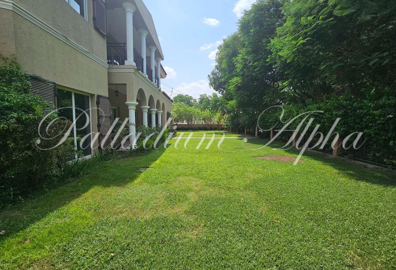 Corner Plot | Private Pool | Brand New Garden photo 18