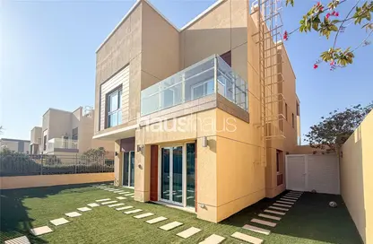 تاون هاوس - 4 غرف نوم - 6 حمامات للايجار في لانتانا فيلا 1 - لانتانا فيلا - حديقة دبي العلميه - دبي