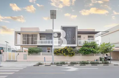 فيلا - 4 غرف نوم - 4 حمامات للبيع في غرب الفرجان - الفرجان - دبي