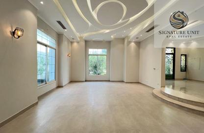Villa - 5 - 7 for rent in Al Quoz 2 - Al Quoz - Dubai Villa - 5 - 7 for rent in Al Quoz 2 - Al Quoz - Dubai