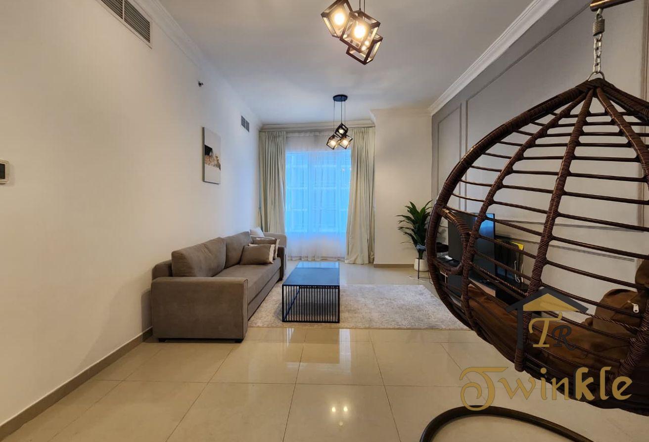 FULLY FURNISHED 1 BEDROOM | SPACIOUS | NEAR METRO photo 5