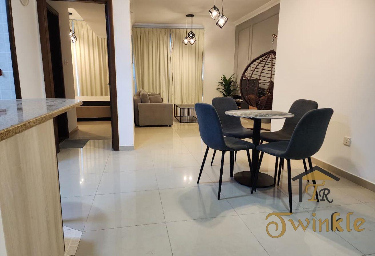 FULLY FURNISHED 1 BEDROOM | SPACIOUS | NEAR METRO photo 6