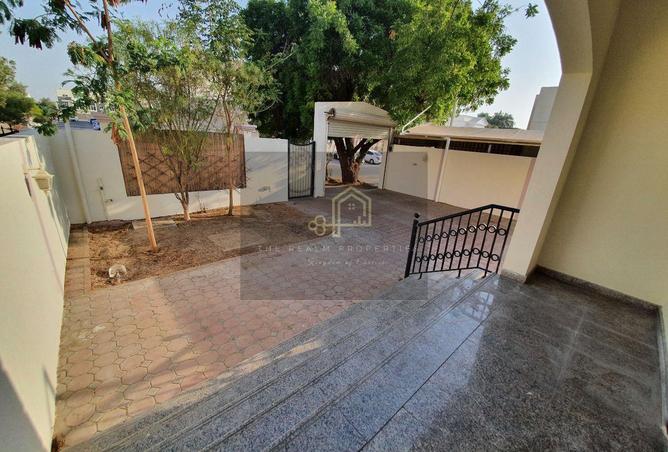 57381903 - Property Image 2