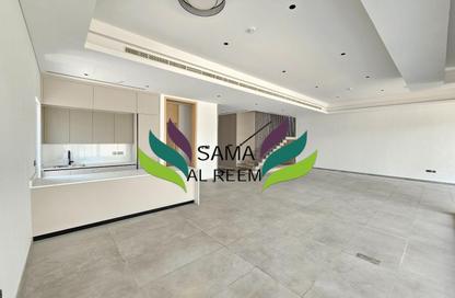 Villa - 4 Bedrooms - 6 Bathrooms for rent in Jumeirah 1 Villas - Jumeirah 1 - Jumeirah - Dubai Villa - 4 Bedrooms - 6 Bathrooms for rent in Jumeirah 1 Villas - Jumeirah 1 - Jumeirah - Dubai