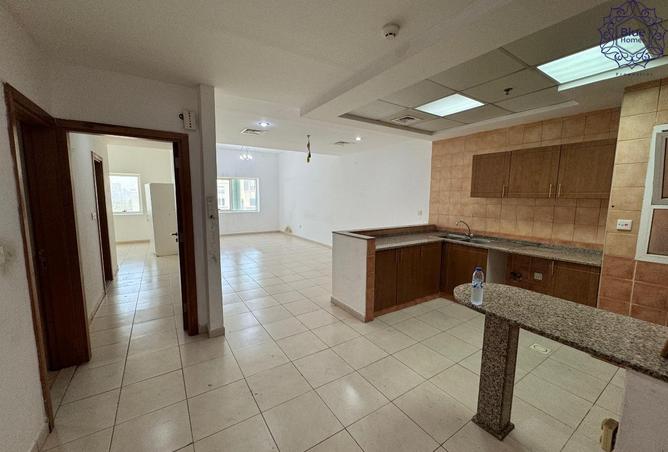100825002 - Property Image 2
