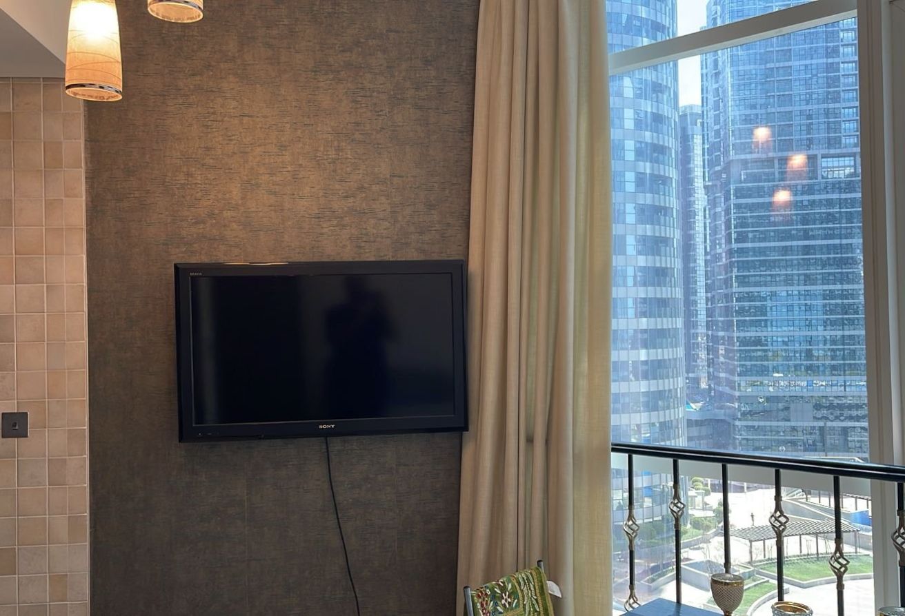 Fully Furnished | Charming Studio | Prime Location