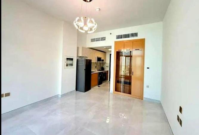 72721263 - Property Image 2