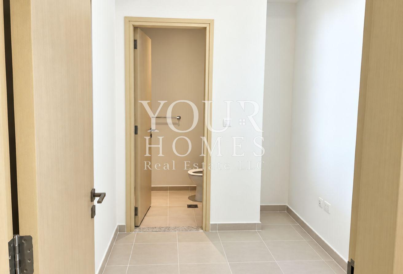 Spacious Town House } Single Row } Mira Oasis2 photo 6