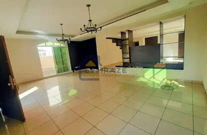 فيلا - 5 غرف نوم - 7 حمامات للايجار في منطقة القرهود - دبي