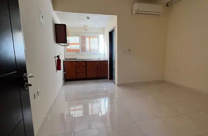Apartment - Studio - 1 Bathroom for rent in Al Nabba - Sharjah