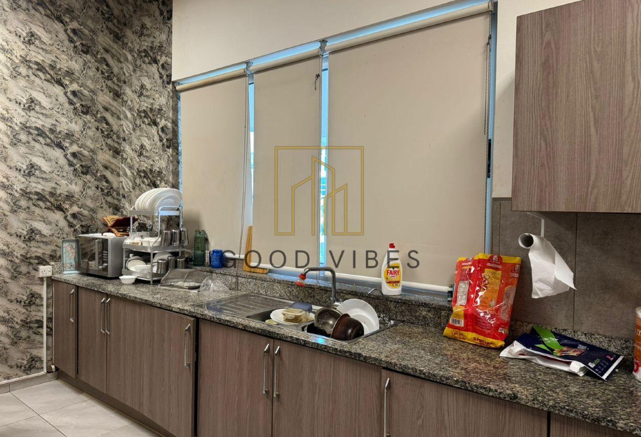 3BR + Maid | Huge Layout | Furnished photo 11