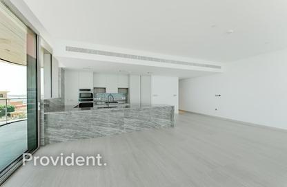 Apartment - 2 Bedrooms - 3 Bathrooms for rent in Palm Jumeirah - Dubai