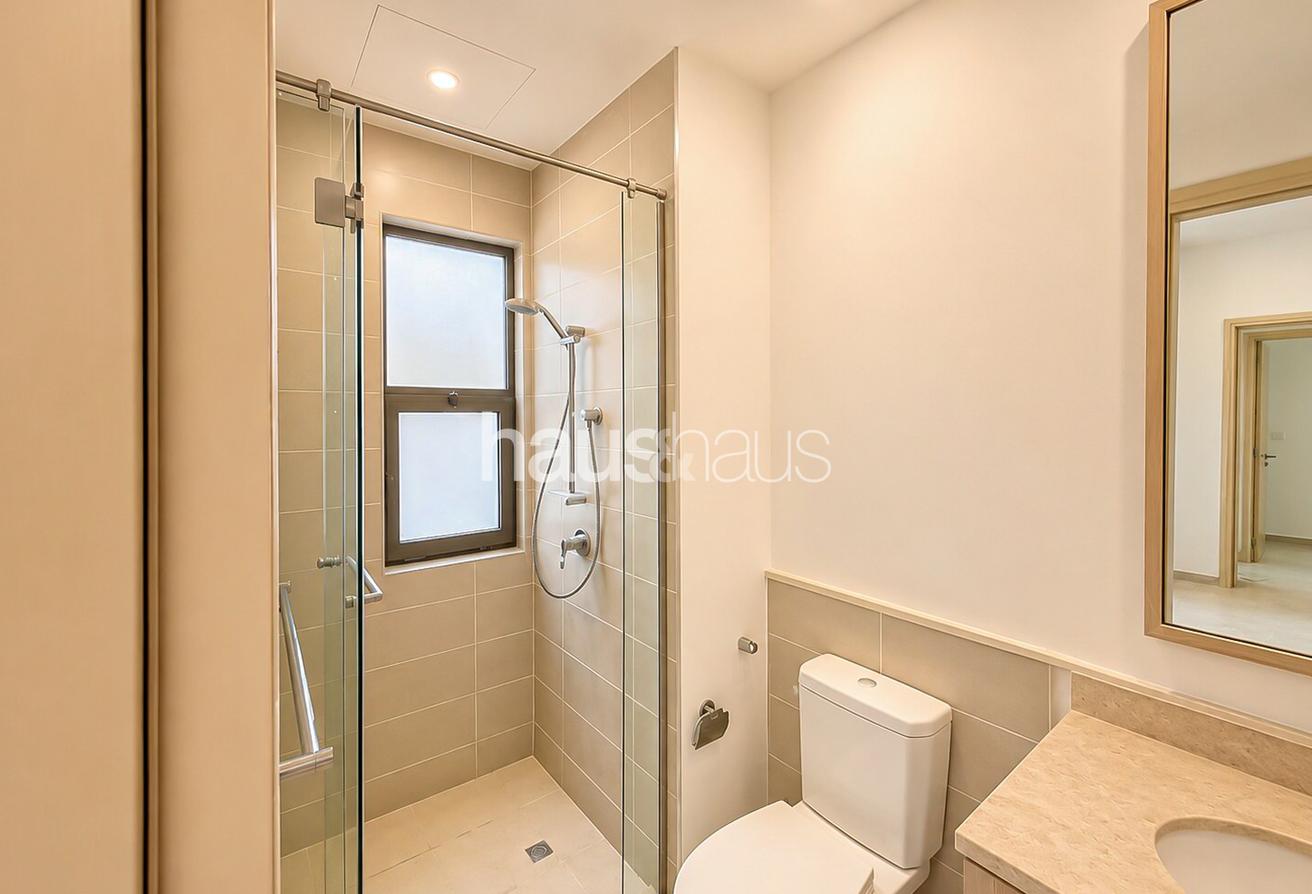 Single row | Huge Plot | Premium Family Living photo 11