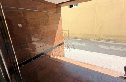 Office Space - Studio - 1 for rent in Al Khabaisi - Deira - Dubai Office Space - Studio - 1 for rent in Al Khabaisi - Deira - Dubai