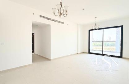 Apartment - 2 - 3 for rent in El Oneis 1 - Dubai Studio City - Dubai