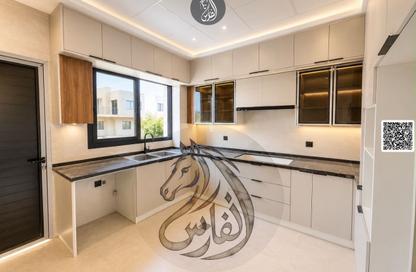 Villa - 4 - 6 for sale in Al Zaheya Gardens - Al Zahya - Ajman