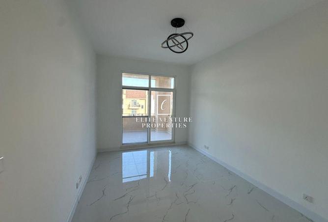 71129261 - Property Image 3