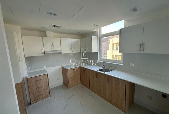 71129261 - Property Image 2
