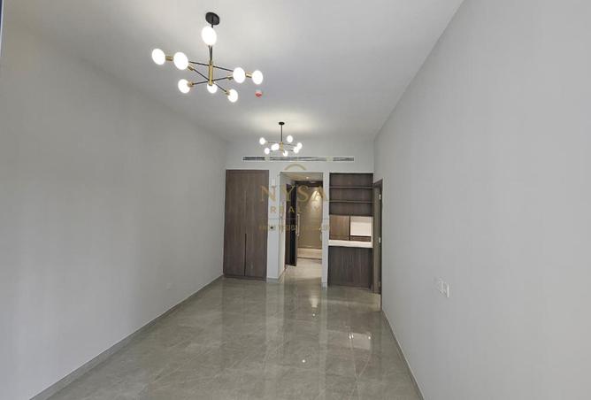 83672942 - Property Main Image