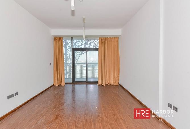 81933838 - Property Image 2