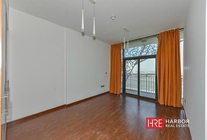 81933838 - Property Image 3