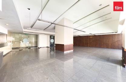 Retail - Studio - 1 for rent in Blue Beach Tower - Al Fattan Marine Towers - Jumeirah Beach Residence - Dubai
