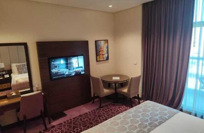 Apartment - Studio - 1 Bathroom for rent in Royal Continental Suites - Business Bay - Dubai