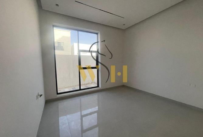111843804 - Property Image 2