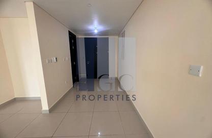 Apartment - 2 Bedrooms - 3 Bathrooms for rent in Tala Tower - Marina Square - Al Reem Island - Abu Dhabi