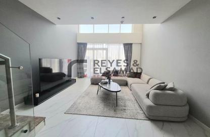 Townhouse - 2 - 3 for rent in Rukan 3 - Rukan - Dubai