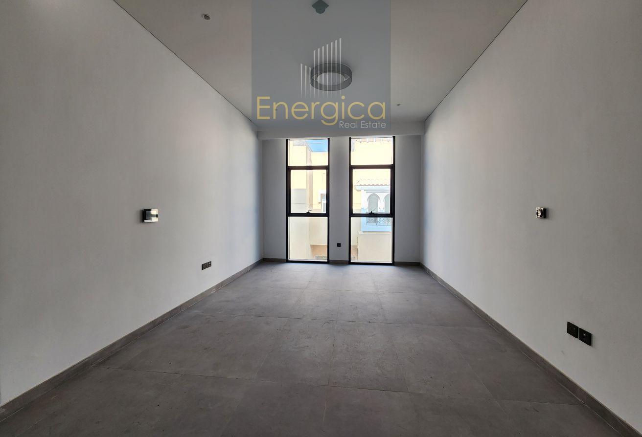 Contemporary 4BR Villa| Brand New | Private Garde photo 11
