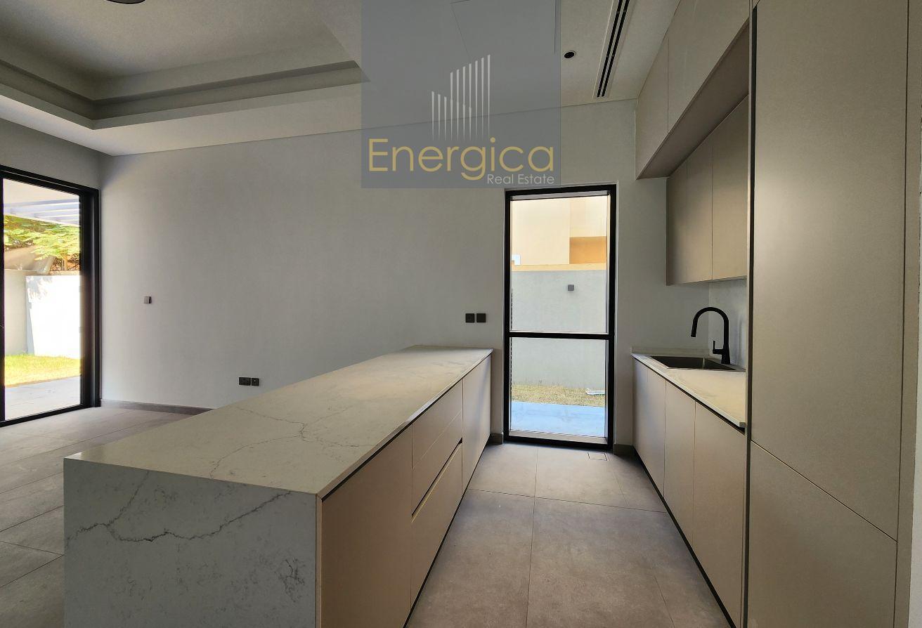 Contemporary 4BR Villa| Brand New | Private Garde photo 7
