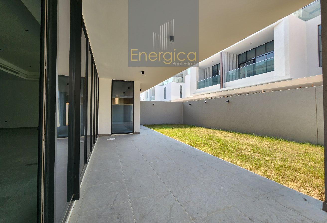 Contemporary 4BR Villa| Brand New | Private Garde photo 15