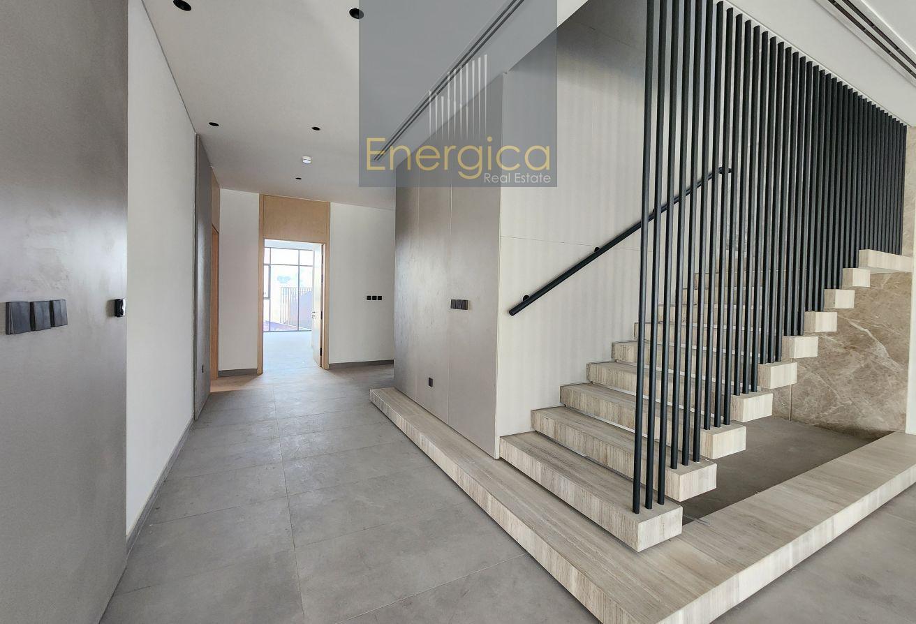 Contemporary 4BR Villa| Brand New | Private Garde photo 9