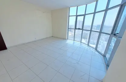 Apartment - 2 Bedrooms - 2 Bathrooms for rent in Al Naba'ah - Al Sharq - Sharjah
