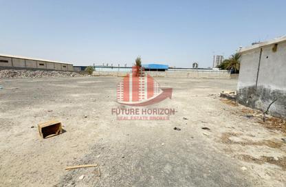 Land - Studio for rent in Ras Al Khor - Dubai
