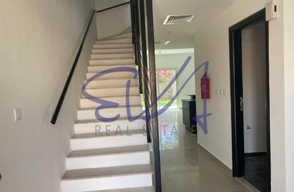 فيلا - 2 - 3 للايجار في طراز معاصر - فيلات الريف - الريف - أبوظبي