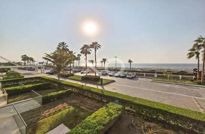 Apartment - 2 Bedrooms - 3 Bathrooms for sale in The 8 - The Crescent - Palm Jumeirah - Dubai