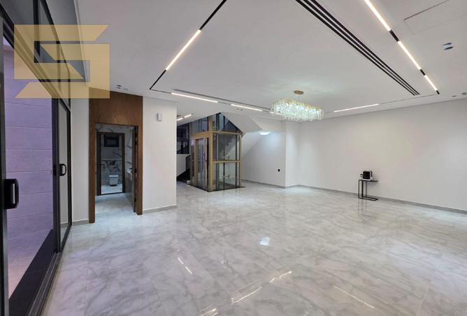 117695603 - Property Image 3