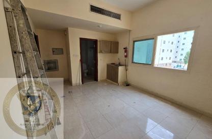 Apartment - Studio - 1 Bathroom for rent in Al Nabba - Sharjah