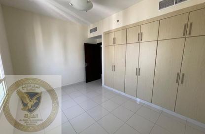 Apartment - 3 Bedrooms - 5 Bathrooms for rent in Al Khan Corniche - Al Khan - Sharjah
