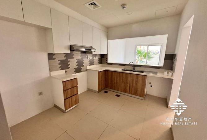 75402150 - Property Image 2