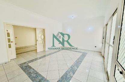 Apartment - 4 Bedrooms - 4 Bathrooms for rent in Al Mushrif - Abu Dhabi
