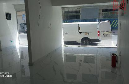 متجر - استوديو للايجار في ساحة الكرامة - الكرامة - دبي متجر - استوديو للايجار في ساحة الكرامة - الكرامة - دبي