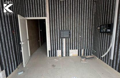 Shop - Studio - 1 Bathroom for rent in Al Rawda 3 Villas - Al Rawda 3 - Al Rawda - Ajman