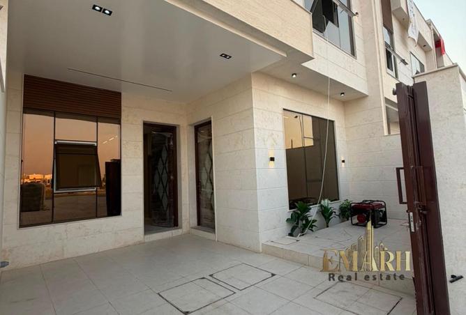 104684100 - Property Image 2