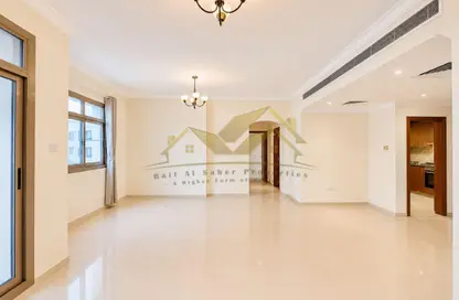 Apartment - 3 Bedrooms - 3 Bathrooms for rent in Al Raffa - Bur Dubai - Dubai