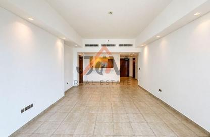 Apartment - 2 Bedrooms - 4 Bathrooms for rent in Marina Residences 1 - Marina Residences - Palm Jumeirah - Dubai